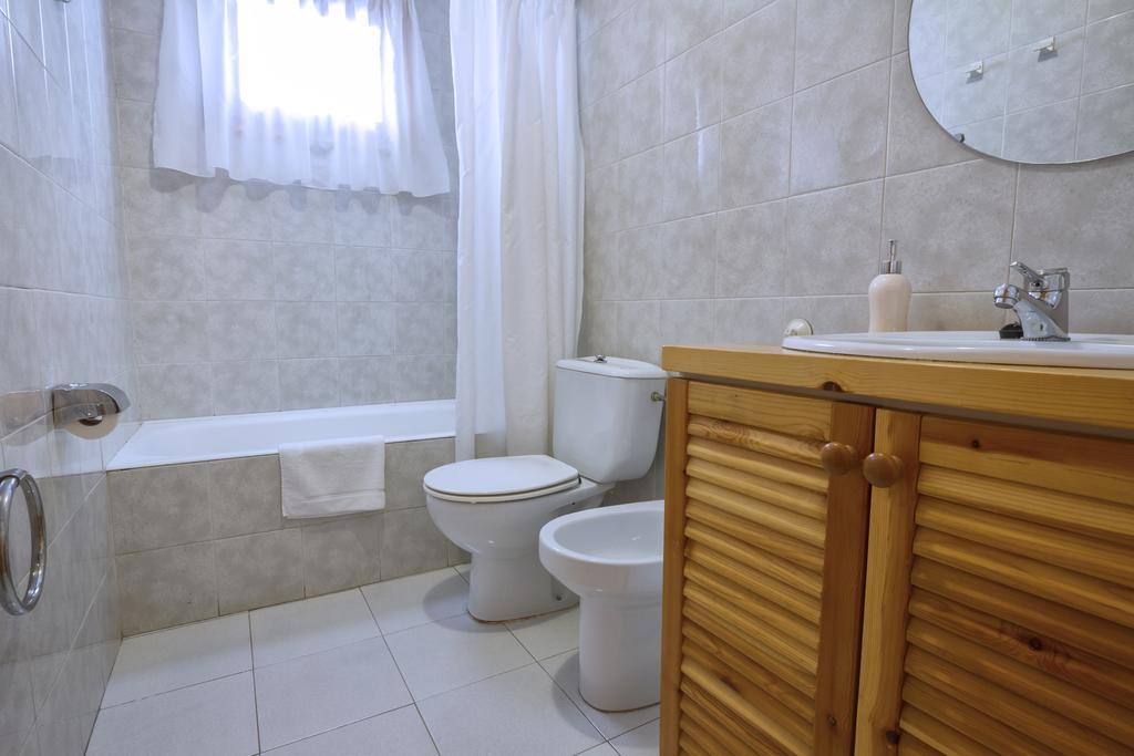La Ginesta 2, Apartaments De Muntanya Estación Стая снимка